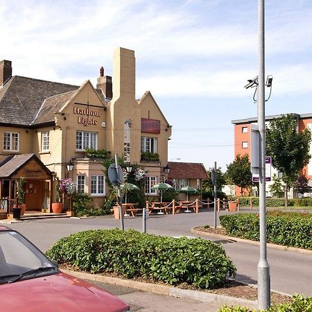 Premier Inn Portsmouth North Harbour Экстерьер фото