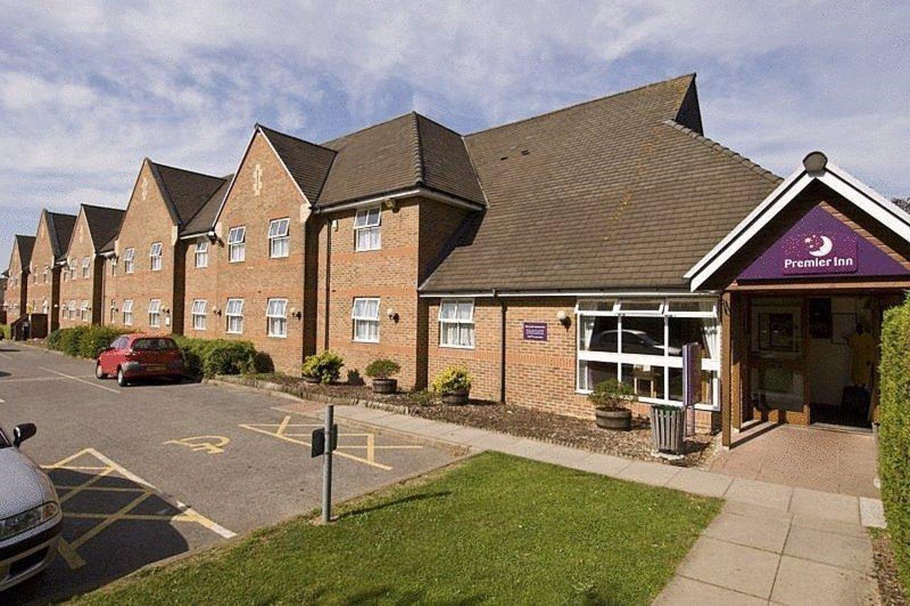 Premier Inn Portsmouth North Harbour Экстерьер фото